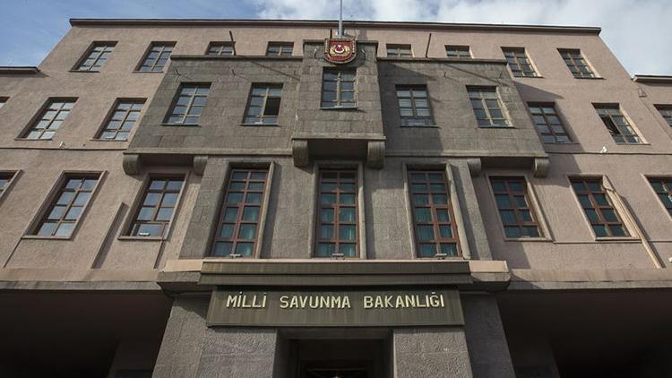 MSBde çalışan sivil memur koronavirüsten hayatını kaybetti