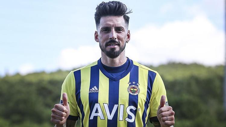 Fenerbahçe Jose Sosa liderliğinde kaybetmiyor
