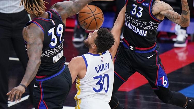 NBAde Gecenin Sonuçları: Warriorsta Curry yine başrolde Furkandan 10 sayı...