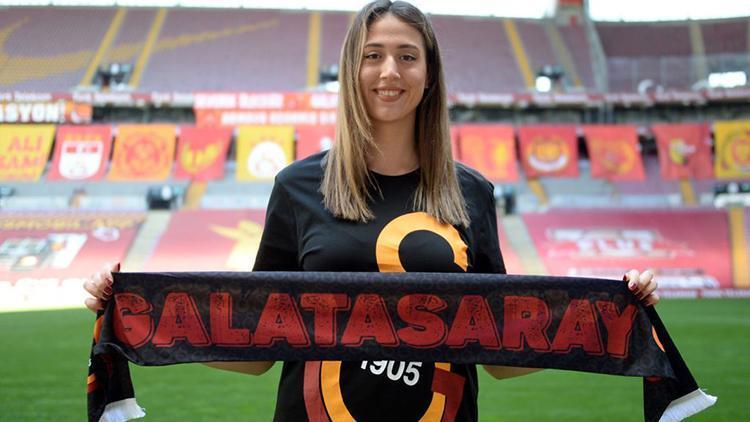 Galatasaray HDI Sigorta Kadın Voleybol Takımı, Zeynep Sude Demirel ile anlaştı