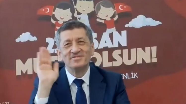 Bakan 81 ilden çocuklarla buluştu: Geleceğimizin ilk adımısınız