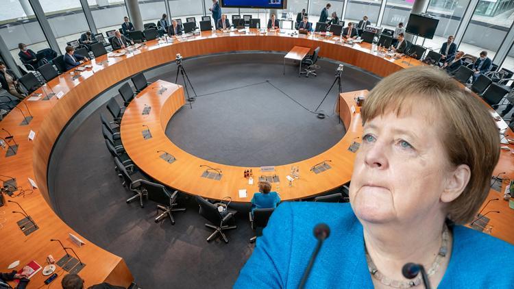 Almanyadaki skandal büyüyor Merkel ifade verdi...