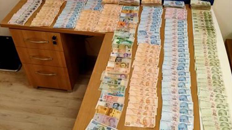 Antalyada evden 30 bin lira ve ziynet eşyası çalan kişi yakalandı