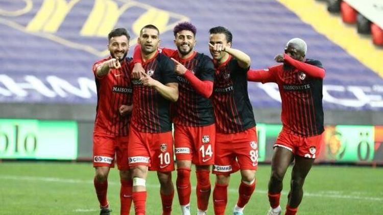 Son Dakika: Süper Ligde yasa dışı bahis iddiası Kadro dışı kararı sonrası açıklama...