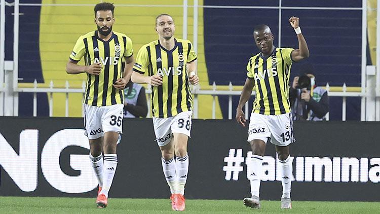 Kadıköyde müthiş ilk yarı Fenerbahçe, Kasımpaşa maçında ilkleri yaşadı