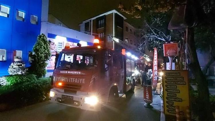 İstanbulda özel hastanede yangın paniği