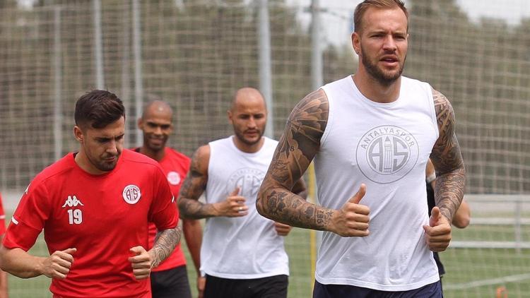 Antalyaspor’da Fatih Karagümrük maçı öncesi 10 eksik