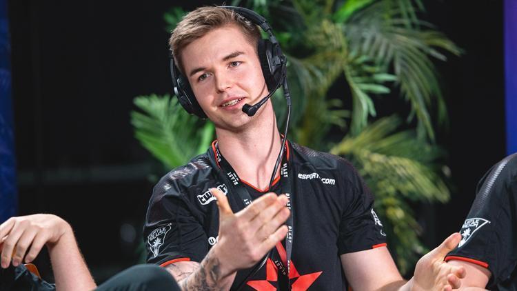 dev1ce, Astralis’ten ayrılarak NiP’e katıldı