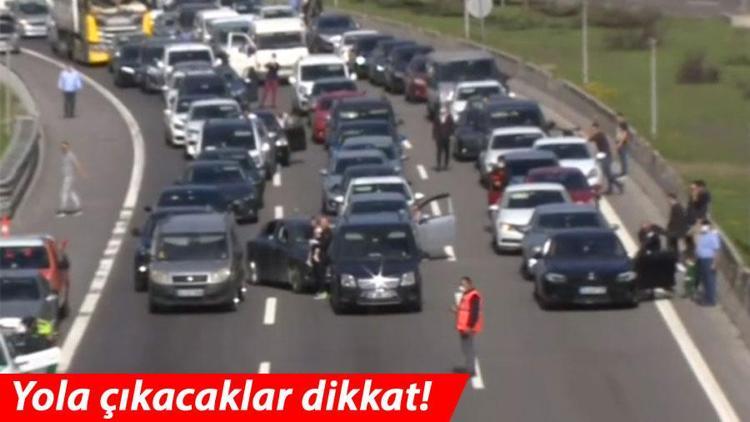 Bolu Dağı Tünelinin Ankara istikametinde trafik durdu