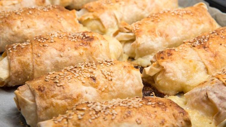 Sebzeli börek nasıl yapılır? Adım adım sebzeli börek tarifi