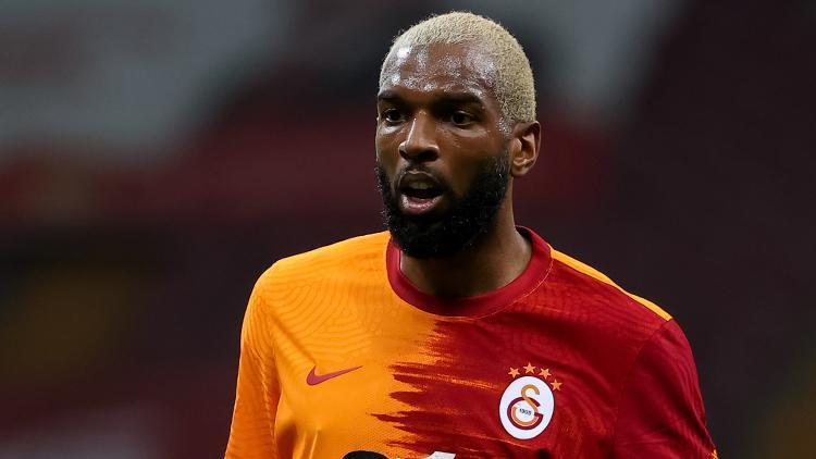 Galatasarayda Ryan Babelden sayılmayan gol tepkisi