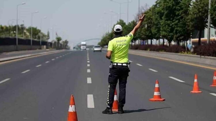 Tam kapanma kararı öncesinde alınan otobüs biletleri için izin almak gerekli midir