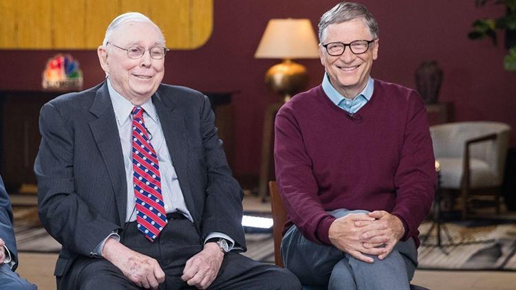Bill Gates boşanma avukatı olarak milyarder arkadaşını tuttu