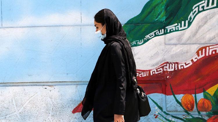İranda son 24 saatte Kovid-19dan 338 kişi hayatını kaybetti