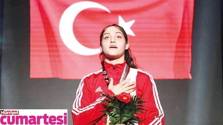 Büşra Işıldar: Annem beni uzun süre izleyemedi, alışması çok zaman aldı