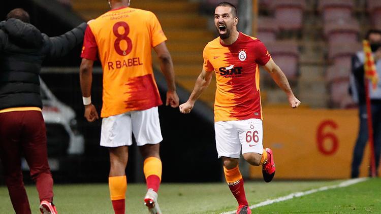 Galatasaray - Beşiktaş derbisinde Arda Turan 11 yıl sonra bir ilki yaşadı