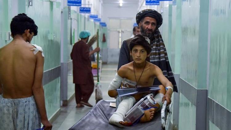 Afganistanda yolcu otobüsüne bombalı saldırı: 11 ölü, 28 yaralı