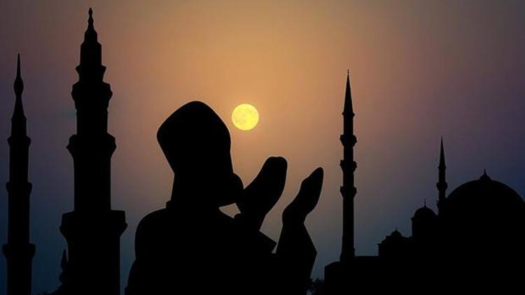 Arefe günü oruç tutuluyor mu Ramazan Bayramı arefesinde oruç tutulur mu Diyanet yanıt verdi