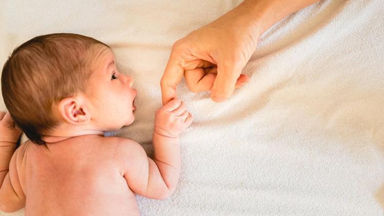 Yeni doğan bebek bakımı hakkında bilmeniz gerekenler 