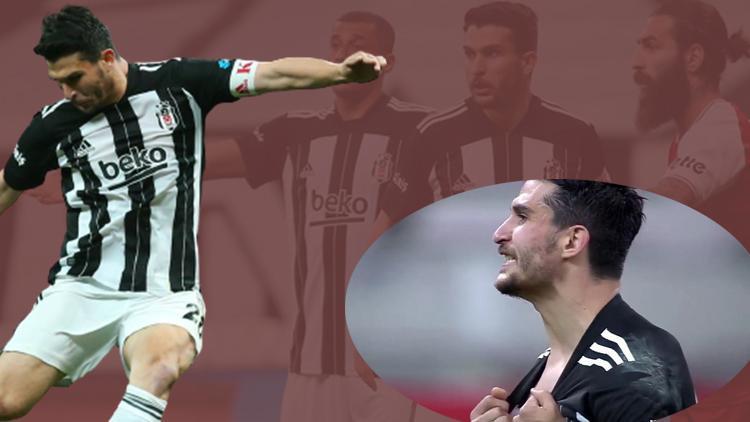 Beşiktaş-Fatih Karagümrük maçında Necip Uysal çılgına döndü Formasını yırttı ve...