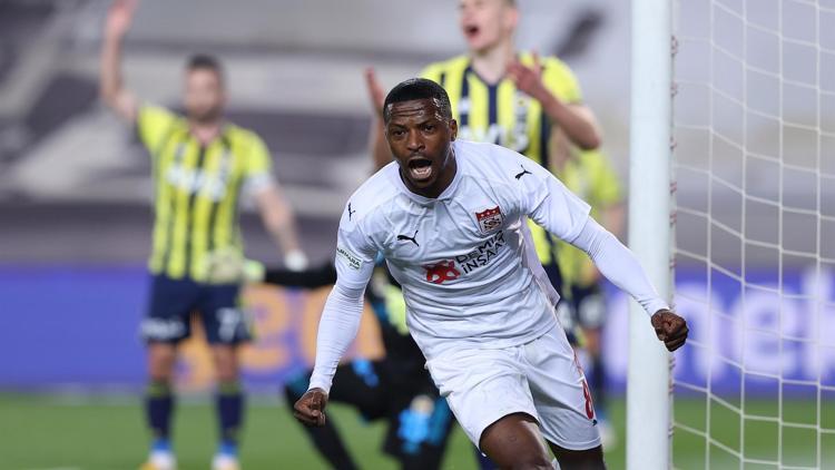 Sivasspor deplasman karnesiyle göz doldurdu 20 maçta 35 puan...