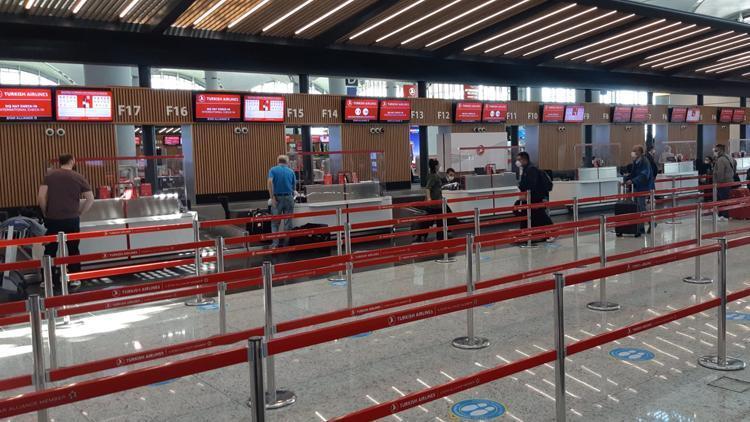İstanbul Havalimanında arife günü sessizlik hakim