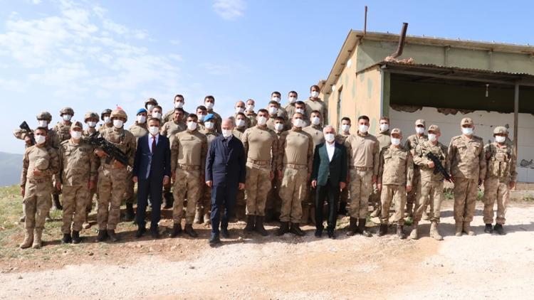 Bakan Soyludan Gabarda üs bölgesindeki güvenlik güçlerine ziyaret