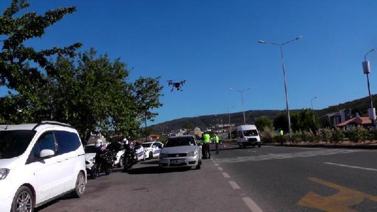 Muğlada, trafik ekiplerinden drone destekli denetim