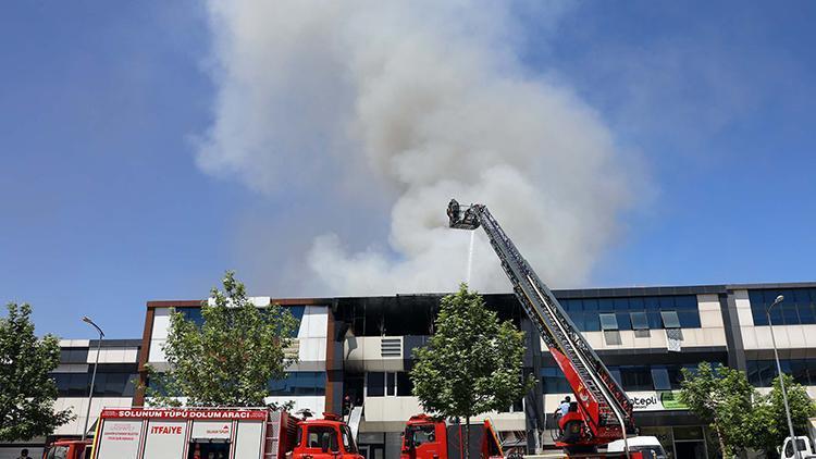 Gaziantep’te fabrika yangını