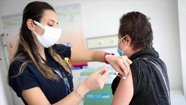 Son dakika haberi: Sağlık Bakanlığı Türkiyede uygulanan toplam koronavirüs aşısı dozunu duyurdu