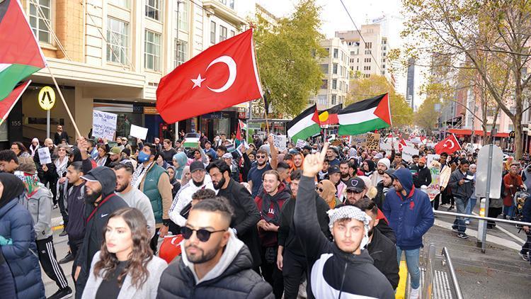 Dünya Filistinlilerin büyük felaketini andı