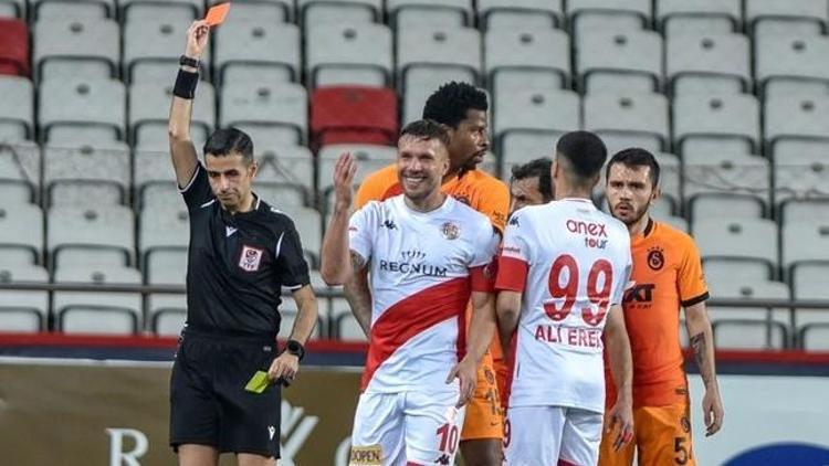 Süper Ligde en çok kırmızı kart Antalyaspora çıktı