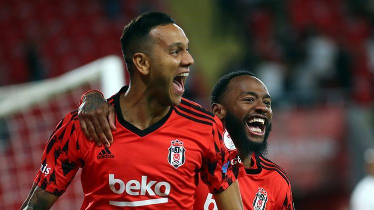 Son Dakika: Türkiye Kupasında şampiyon Beşiktaş Antalyaspor 2 golle yıkıldı
