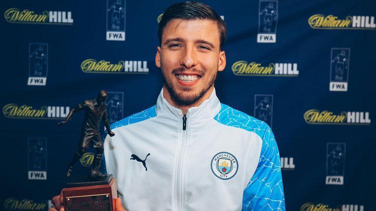 Manchester Cityli Ruben Diasa yılın futbolcusu ödülü