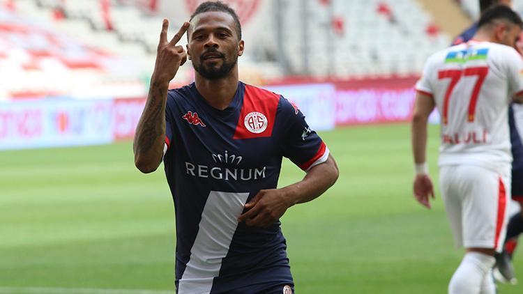 Antalyasporda Fredy, takımın en golcü oyuncusu oldu