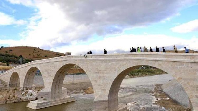 Tarihi köprünün restorasyonu tamamlandı