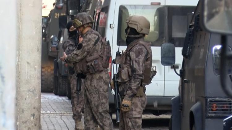 Diyarbakırda terör örgütüne operasyon