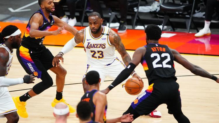 NBAde Gecenin Sonuçları: Son şampiyon Lakers play-offlara mağlubiyetle başladı