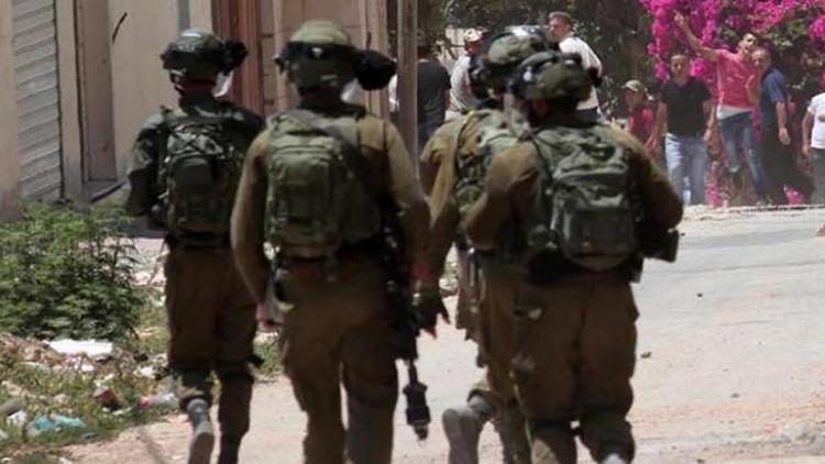İsrail polisi Kudüste 10 yaşındaki bir çocuğu gözaltına aldı