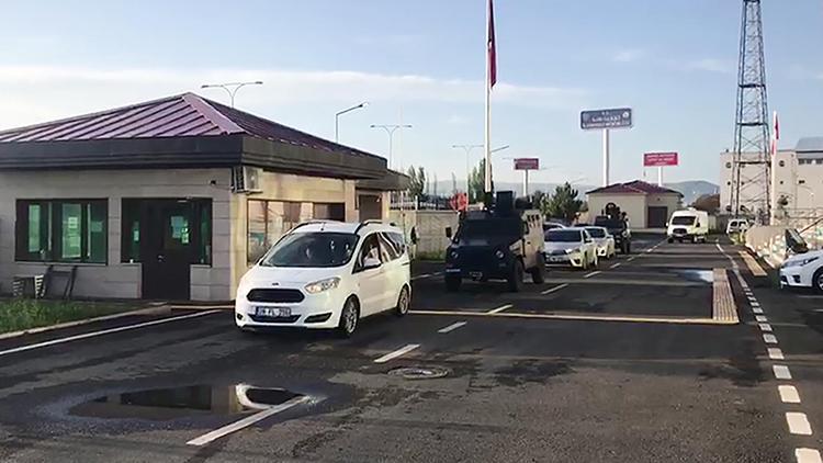 Kars ve Adanada terör operasyonu