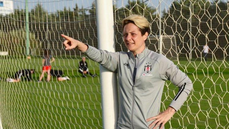 Beşiktaş Kadın Futbol Takımı Teknik Direktörü Bahar Özgüvenç: Diğer 3 büyükleri de lige bekliyoruz...