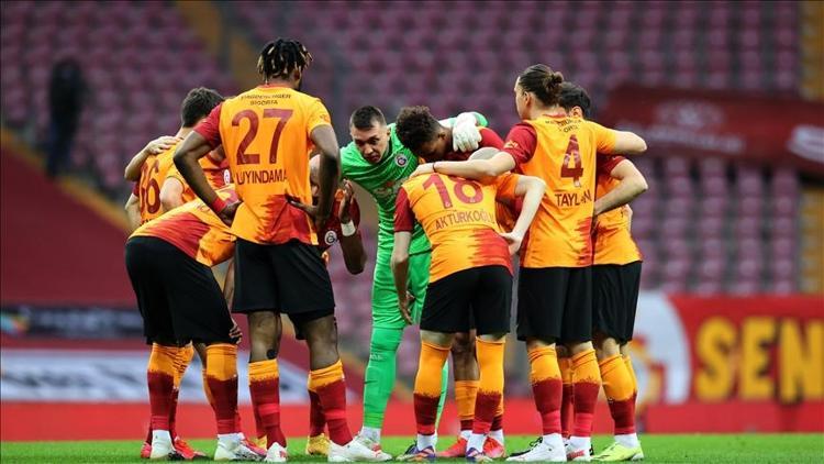 Son dakika: Galatasarayda 171 milyonluk operasyon 8 isim gidiyor...