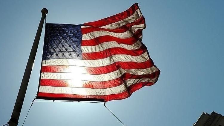 Californiadaki silahlı saldırının ardından ABDde bayraklar yarıya indiriliyor