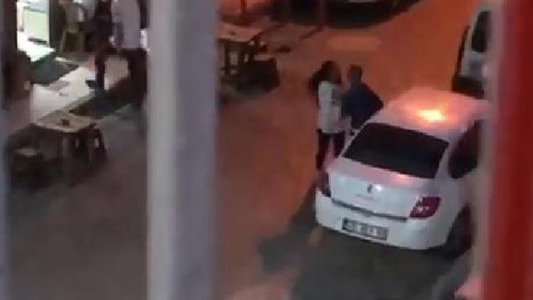 Sokak ortasında eski eşini tekme-tokat dövdü