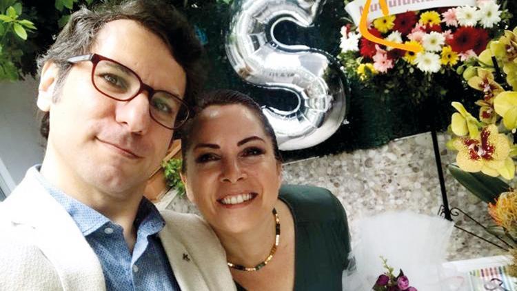 Sevinç Erbulak ile Volkan Cengen evleniyor... Düğün tarihi belli oldu
