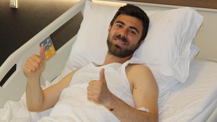 Şampiyonluk kutlamasında yaralanan Kocaelisporlu Bahri Can Avcının belinde çatlak çıktı