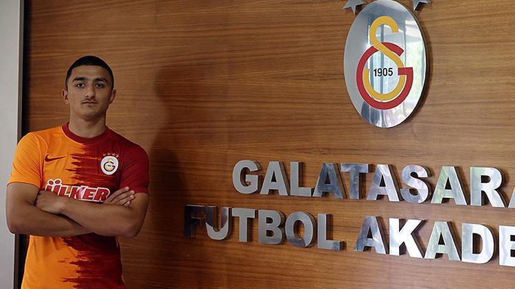 Galatasarayda sürpriz imza Berkan Mahmut Keskin profesyonel oldu