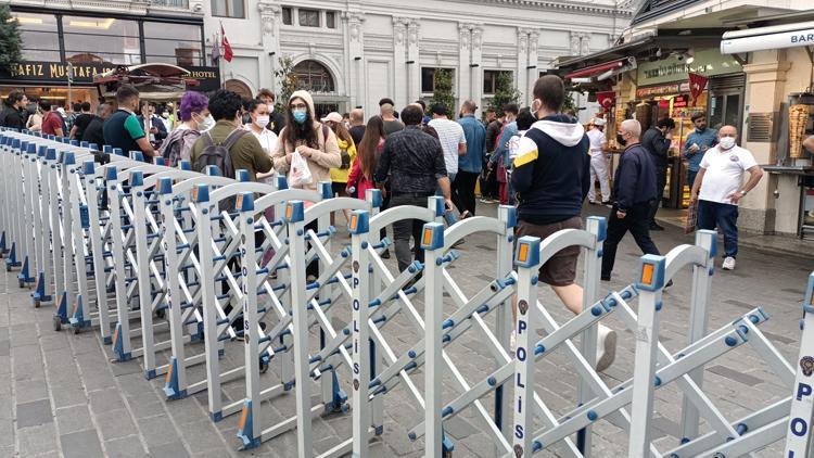 Taksim Meydanı ve İstiklal Caddesinde polisten güvenlik önlemleri