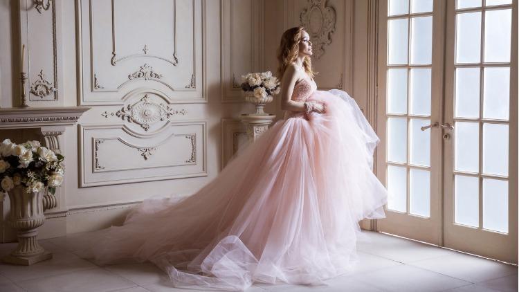 Düğün Elbise Modelleri 2022: Uzun, Kısa ve Tesettür Düğün Elbiseleri