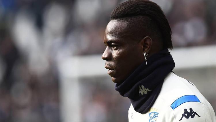 Adana Demirspor taraftarından Balotelli’ye: Sen delisin, biz deliyiz - Son Dakika Transfer Haberleri